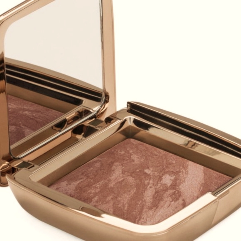 BNIB ✅ Hourglass #LUMINOUS BRONZE LIGHT Ambient Lighting Bronzer ✨NEW IN BOX - Picture 3 of 8